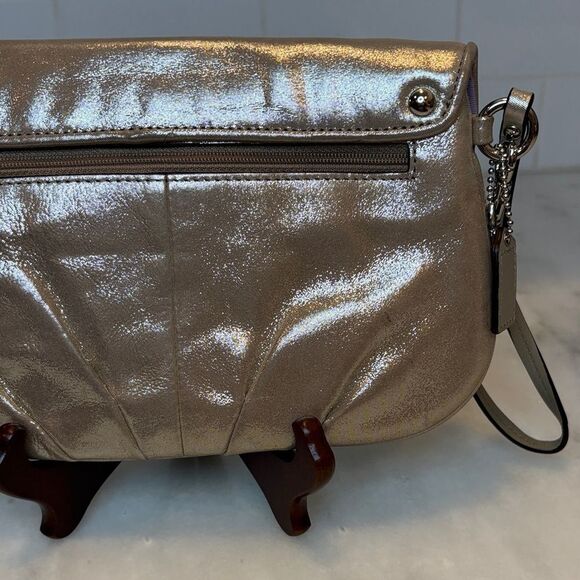 Coach Metallic Champagne Gold Shimmer Pleated Leather XL Wristlet Clutch F45263 - Picture 6 of 15